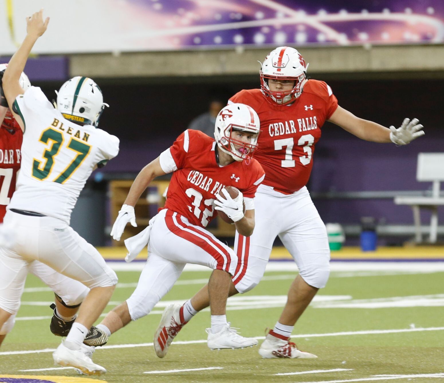 091820-spt-cedar falls-hempstead 2